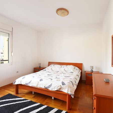 פודגוריצה Apartment Gold מראה חיצוני תמונה
